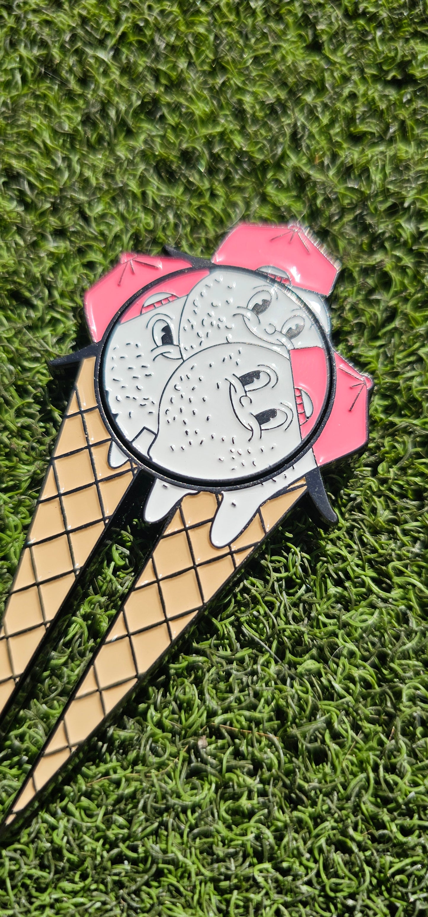 Scoops & Smiles Divot Tool